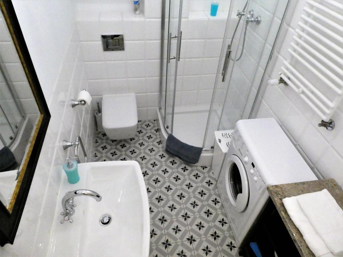 Apartamenty Metro Praga Varşovia Exterior foto